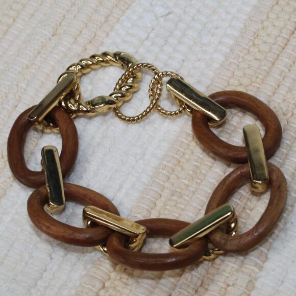 CAPUCINE DE WULF EARTH GODDESS TEAK LINK BRACELET 18k GOLD OVER BRASS LOBSTER CL - Picture 11 of 15